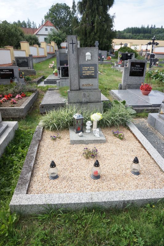 České hřbitovy